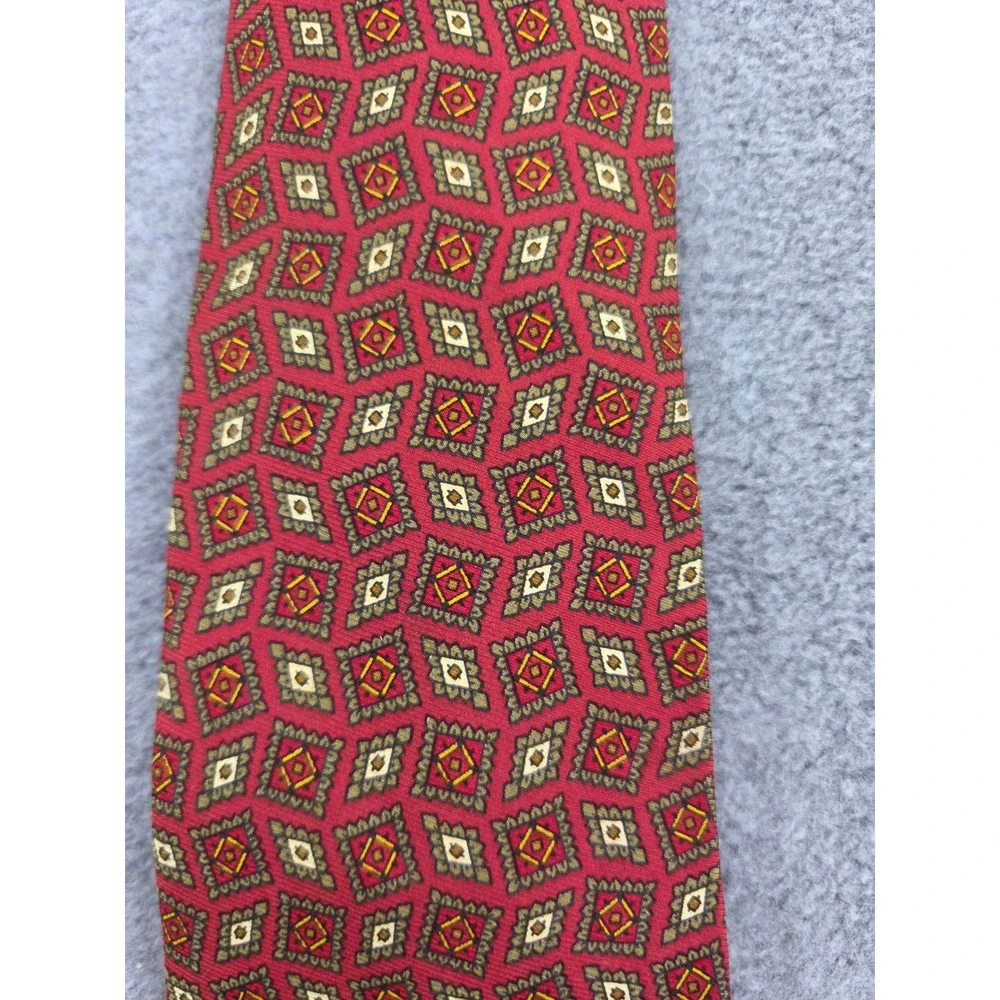 Vintage 90s J.Crew Silk Tie Red Geometric Medallion Y2K Business Casual 3.25